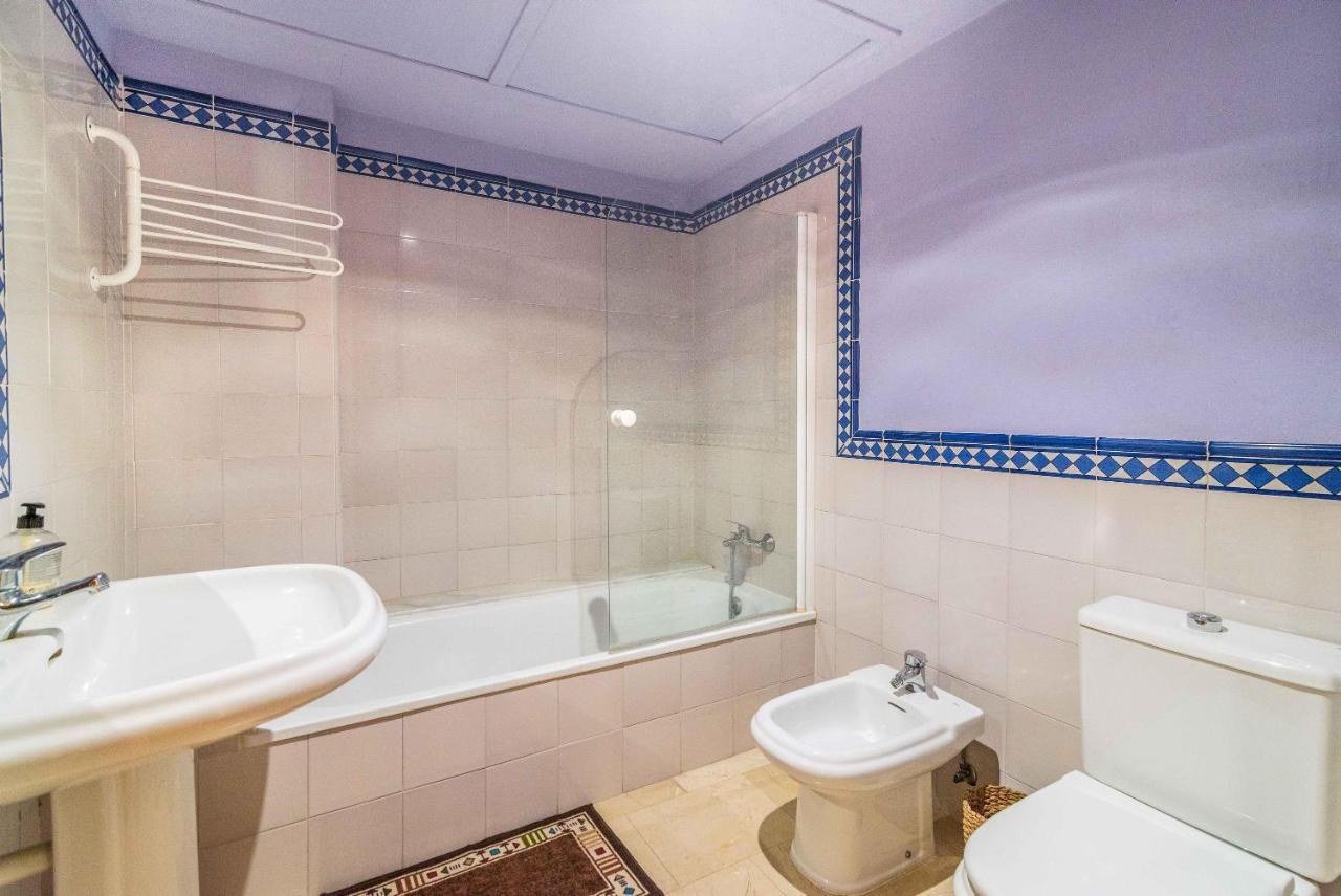 Spacious Apartment In 마르베야 외부 사진